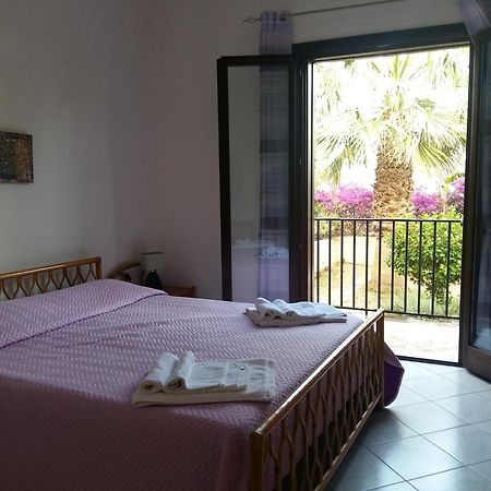 Hibiscus Rosso Villa ดอนนาลูกาตา ภายนอก รูปภาพ